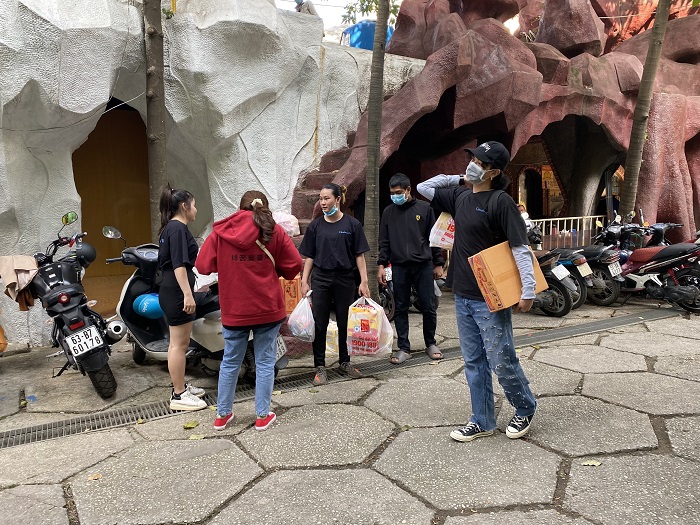 Glosbe tổ chức chương trình từ thiện “Sưởi ấm trái tim”