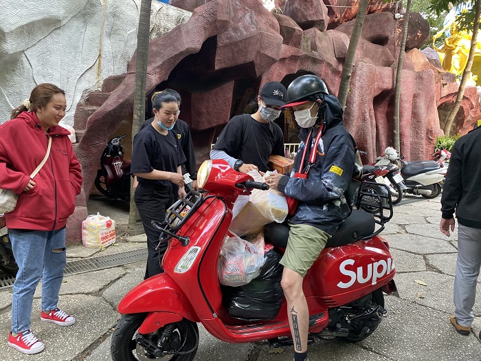 Glosbe tổ chức chương trình từ thiện “Sưởi ấm trái tim”