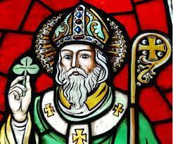 Thánh Patrick tại Ireland dùng biểu tượng cỏ 3 lá