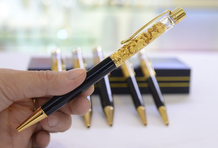 Bút ký kỷ niệm