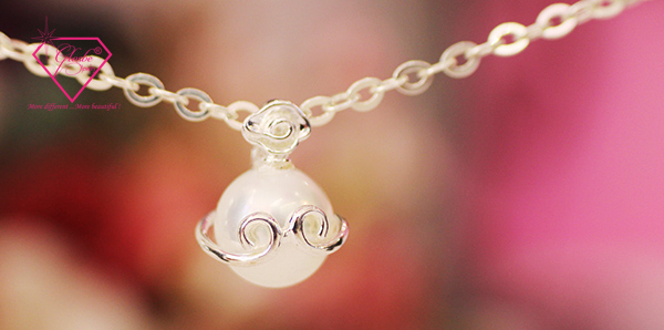 dây chuyền ngọc trai glosbe