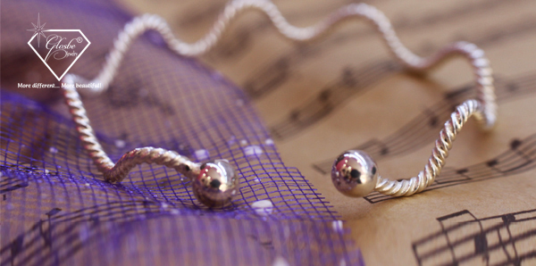 vòng tay bạc xu hướng mới nhất