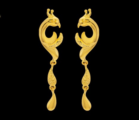 Hoa tai vàng 24K dáng dài chạm khắc hoa văn tinh xảo
