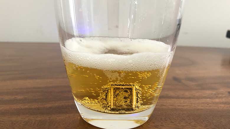 Cách làm trắng sáng bạc bằng bia