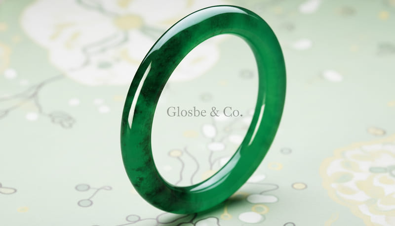 Vòng phỉ thúy xanh lục bảo giá bao nhiêu?