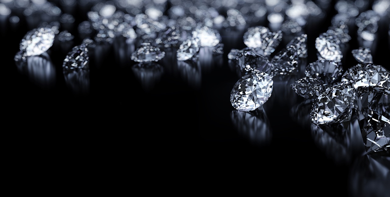 Đầu tư vào kim cương màu cần biết gì?