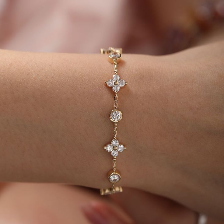 Lắc tay bông 4 cánh