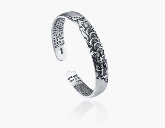 Lắc tay nam bạc dạng còng phong sang trọng