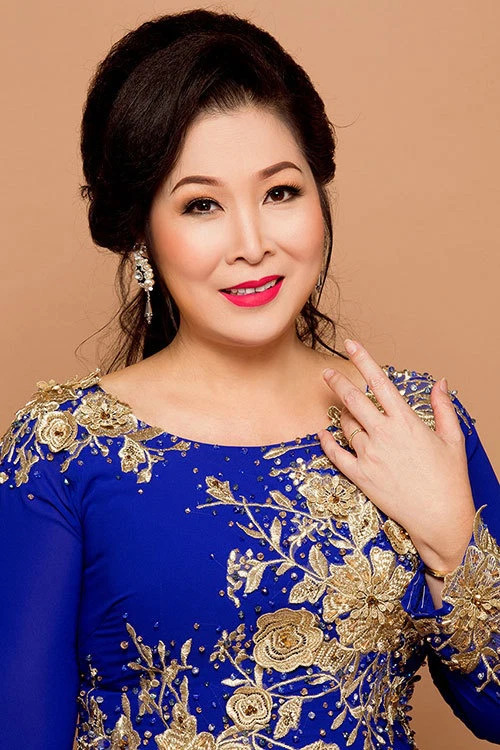 Nghệ Sĩ Hồng Vân thuộc cung Song Tử