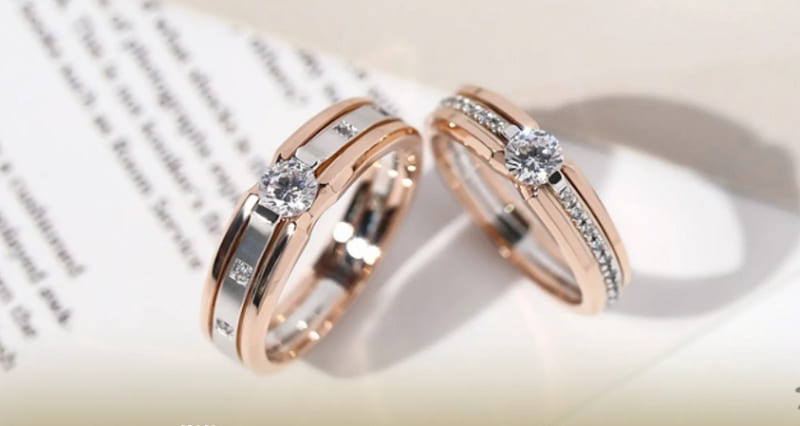 Nhẫn cưới kết hợp hai màu vàng trắng và vàng hồng