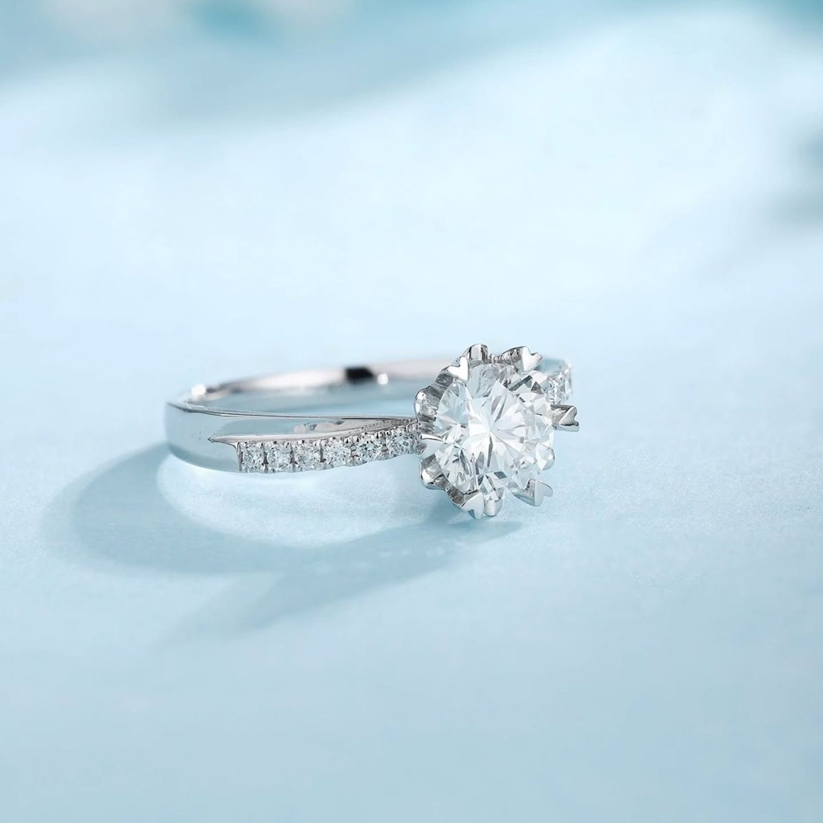 Nhẫn Kim Cương Moissanite Glosbe & Co