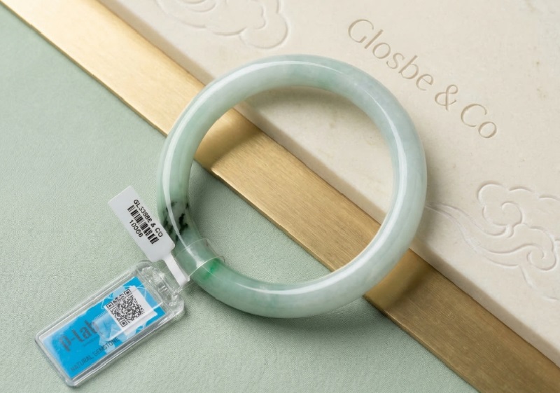 Vòng tay đá phỉ thúy tự nhiên bản tròn cổ điển cho quý cô mệnh mộc