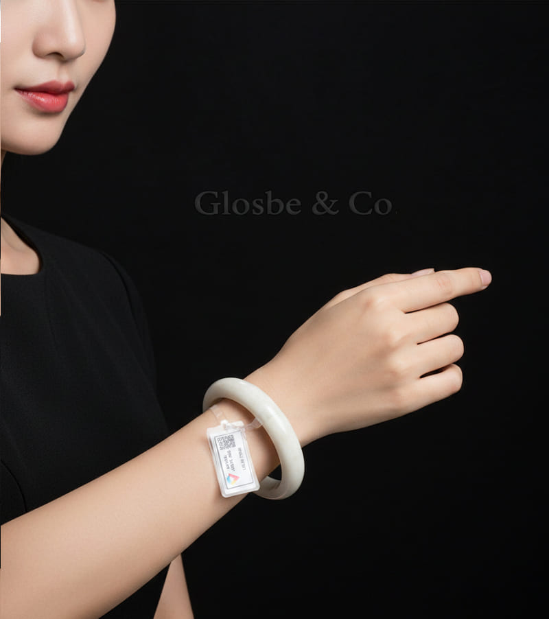 Trang sức Phỉ Thúy chuẩn chất lượng tại Glosbe & Co.