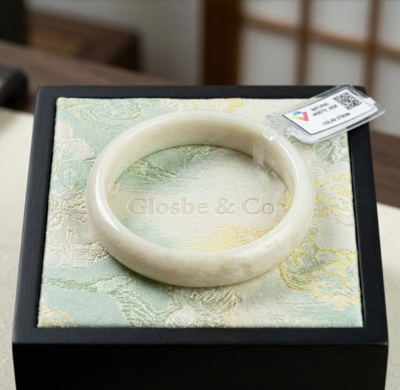 Trang sức Phỉ Thúy chuẩn chất lượng tại Glosbe & Co.