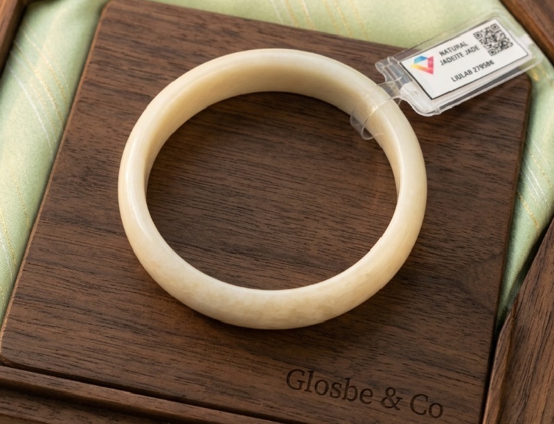 Vòng cẩm thạch Phỉ Thúy cao cấp bản tròn truyền thống cho người mệnh Kim