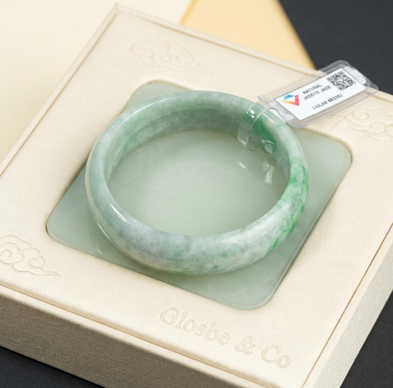 Tìm hiểu các cấp độ chủng ngọc phổ biến trong phân khúc phỉ thúy cao cấp.
